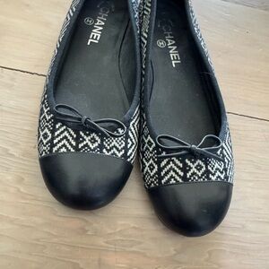 CHANEL Black and White Patterned Flats